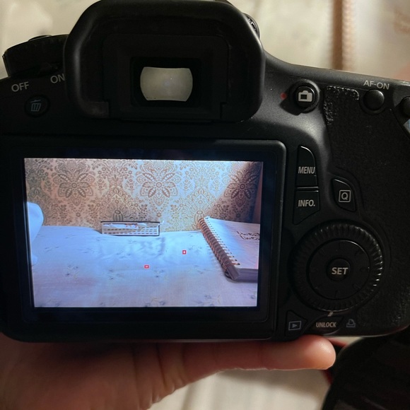 DLSR 60D - Picture 7 of 7